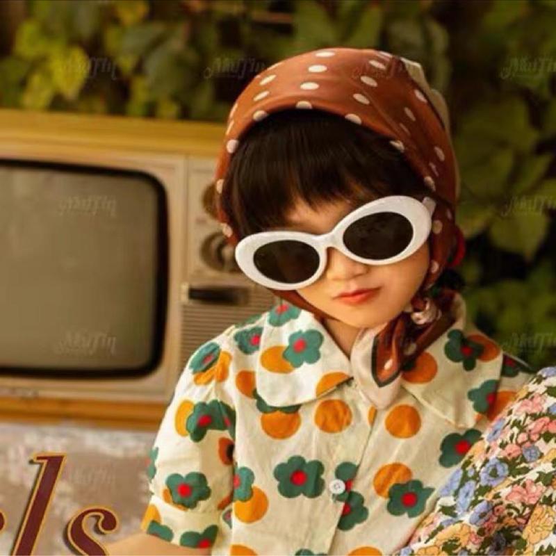 赤ちゃんと子供用ヘッドフォン写真小道具モデル撮影キャットウォーク香港スタイル屋外写真子供服ウィンドウおもちゃ装飾|undefined