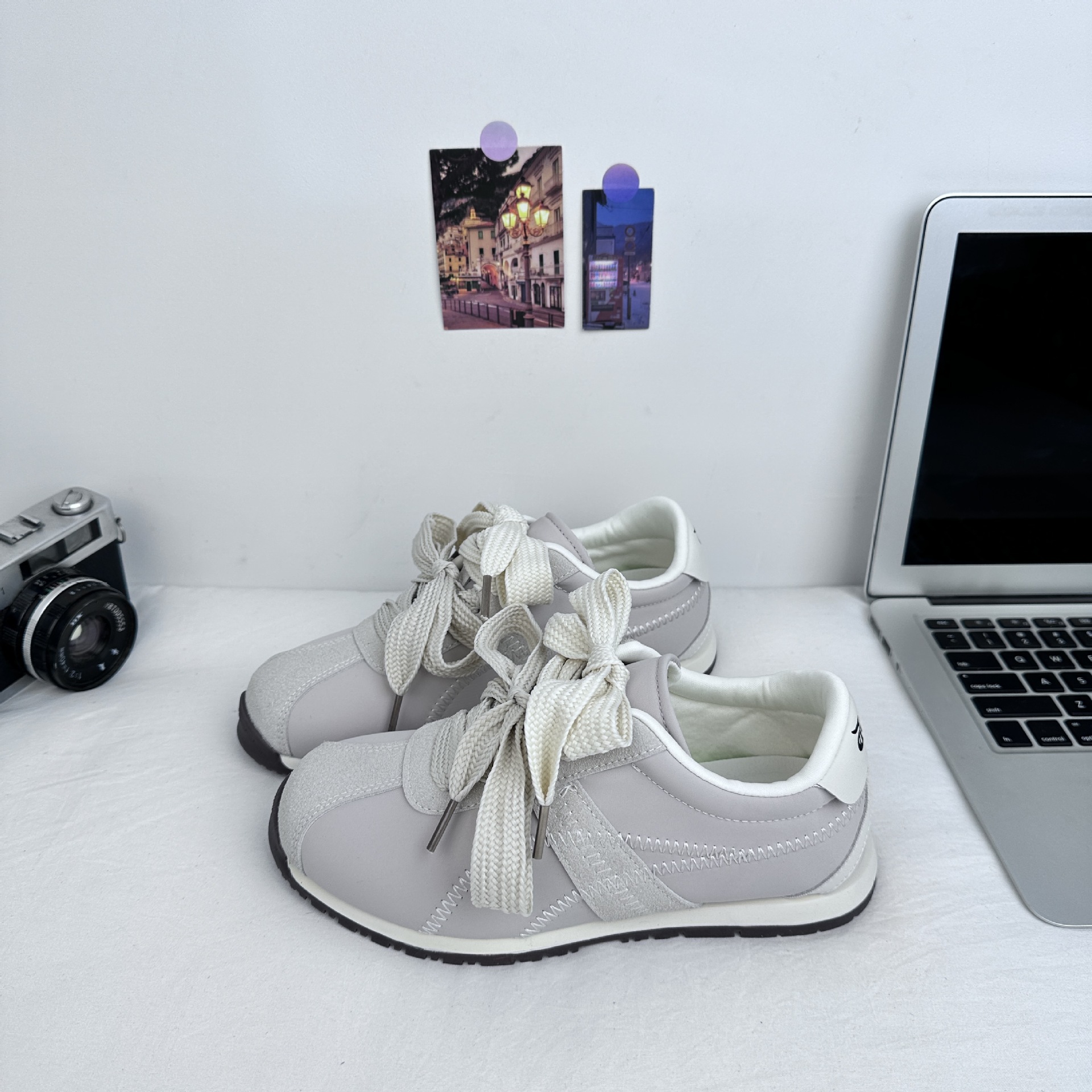 Zapatos coreanos A-Gam para mujeres de alta altura zapatos de entrenamiento de primavera 2025 moda retro zapatos casuales versátiles A9879