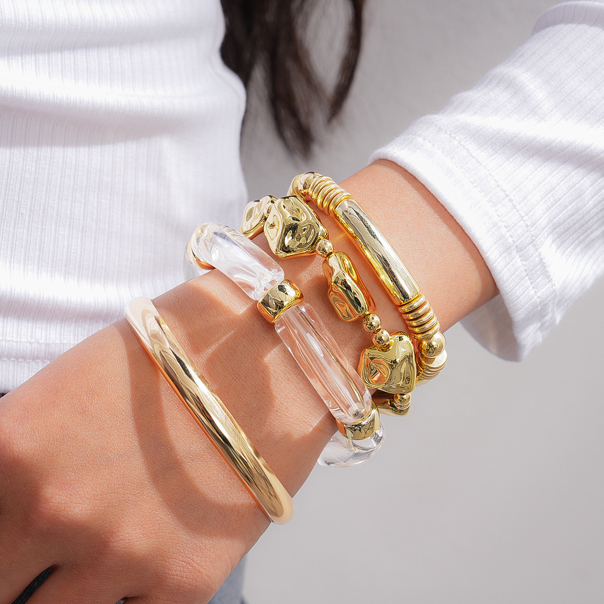 Europa y Estados Unidos transfronterizos cuatro piezas metal acrílico irregular pulsera de geometría pulsera de nicho de moda personalidad joyas de mujer