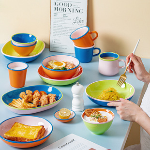 ��Ͱ��մɲ;߼��Æ��w�¾ӈA�P�˱P����M��ײɫ���ֵ�;����b