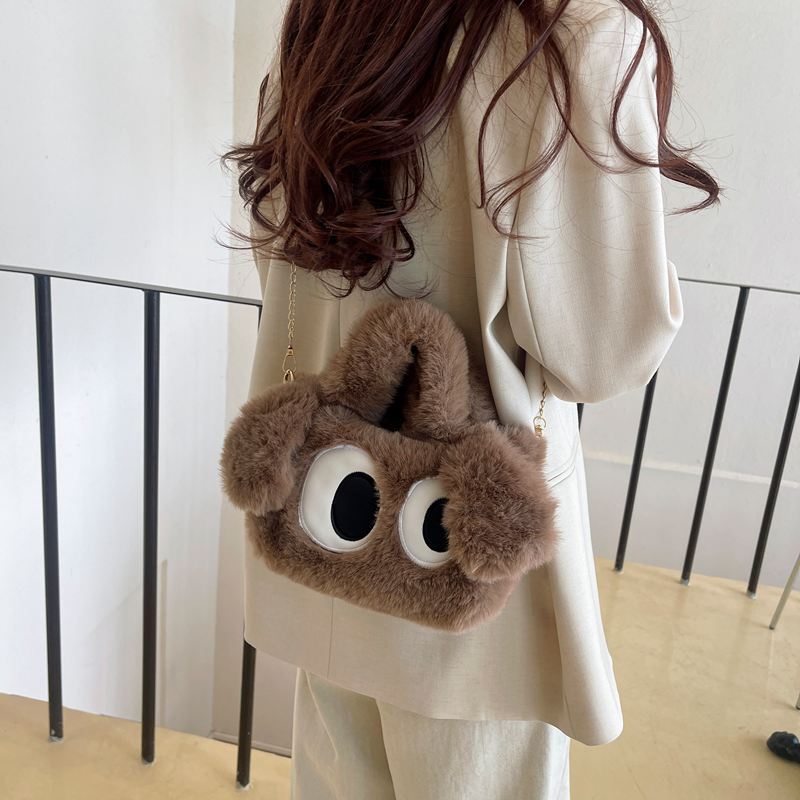 Cross-border wholesale puppy big eye plush autumn and winter handbag new fashion shoulder slung fur bag universal