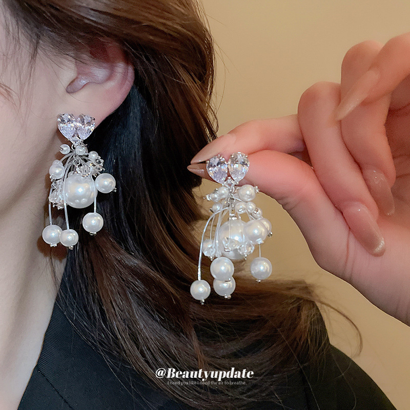 Aguja de plata circón amor perla borla aretes francés ligero lujo temperamento todo fósforo aretes moda alta sentido mujeres