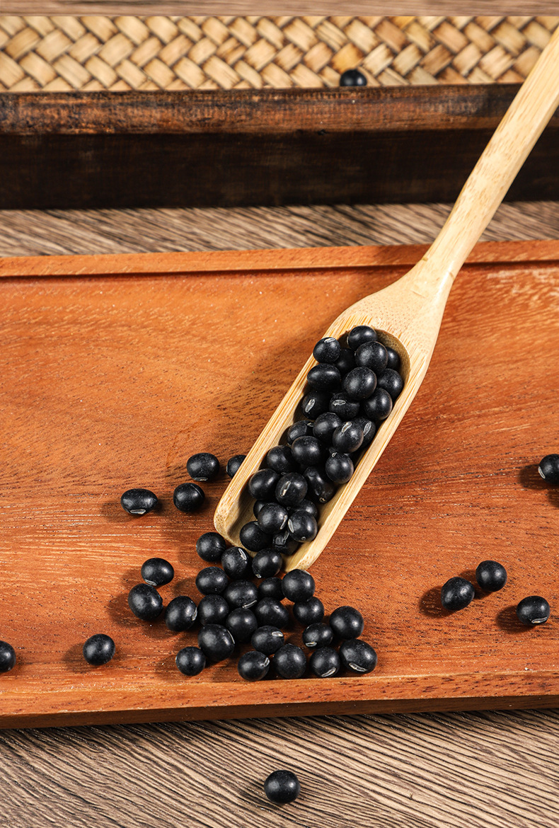 Roasted Black Soybean Powder Hei Dou Glycine max Low Temperature Baked Whole Grain Meal Replacement 500g in use