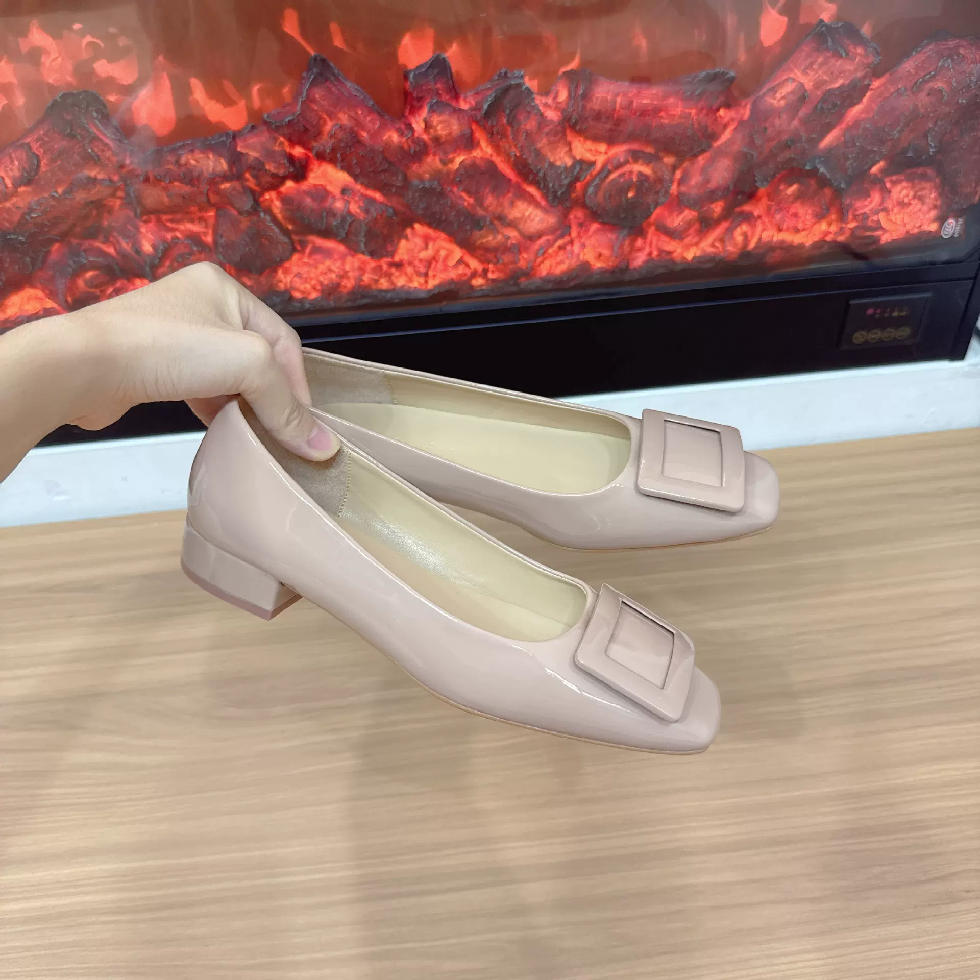 2025新款色漆四季方扣单鞋百搭女鞋白领通勤橡胶高跟鞋浅口平底鞋