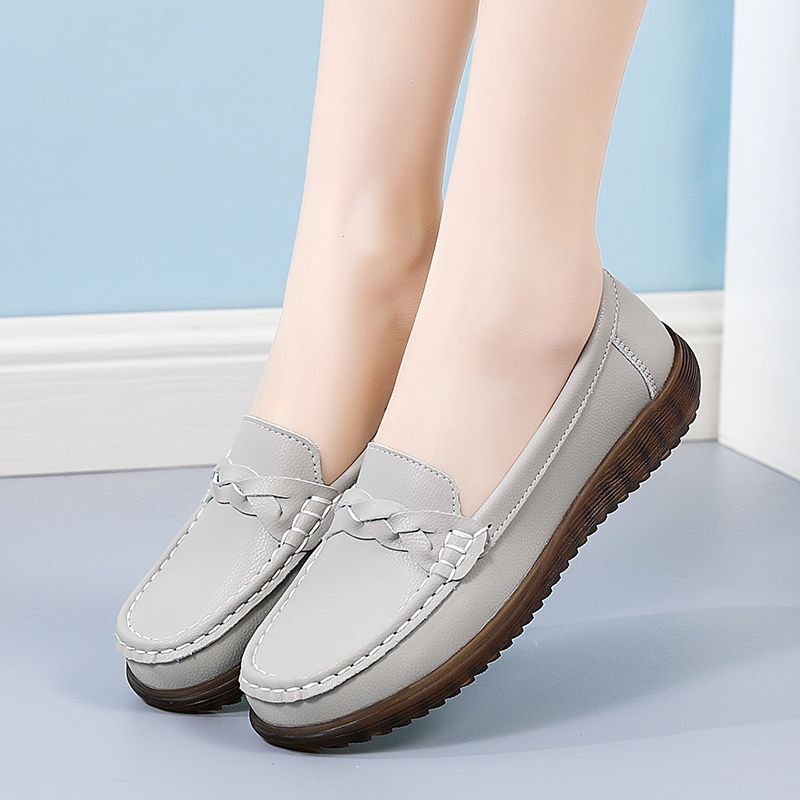 Zapatos de madre con suela suave y poco profunda, zapatos cómodos de talón bajo, primavera de 2026, nuevos zapatos de pedal universal Lefour.