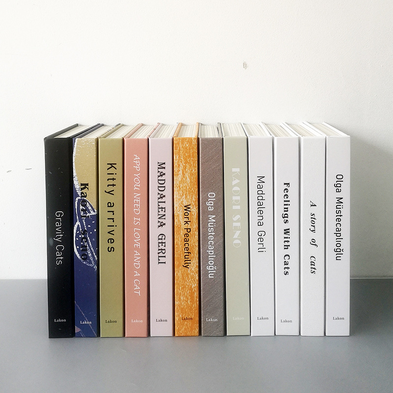كتاب الأطفال 12 مجموعات