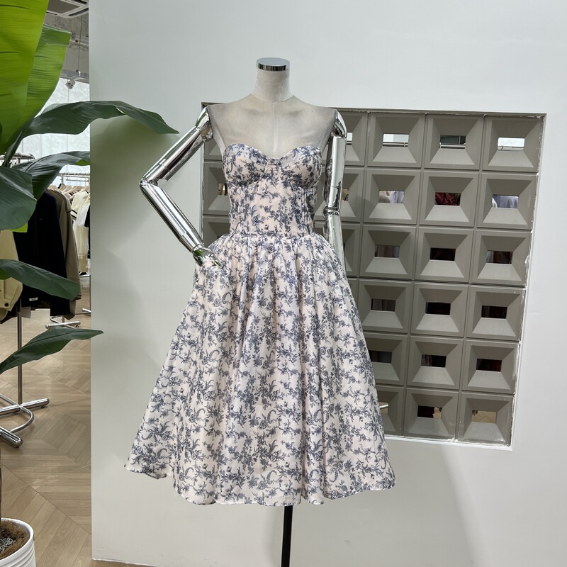 Amazon Blue and White Porcelain Vase Retro Elegant Puffy Waisted French Princess Strapless Long Floral Romantic dress