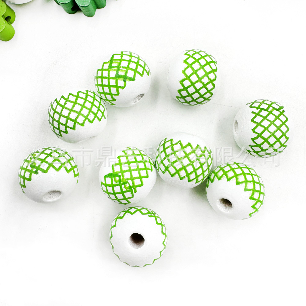 卸売りプリント木珠アイルランド日木珠クローバー四葉草形散珠diyビーズアクセサリー部品