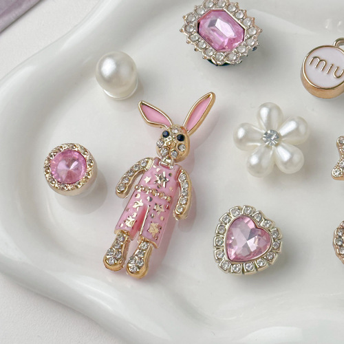 Cave shoes accessories women's decoration DIY shoe buckles Zhibixing shoe flower set cartoon clipping internet celebrity high-end shoe flower