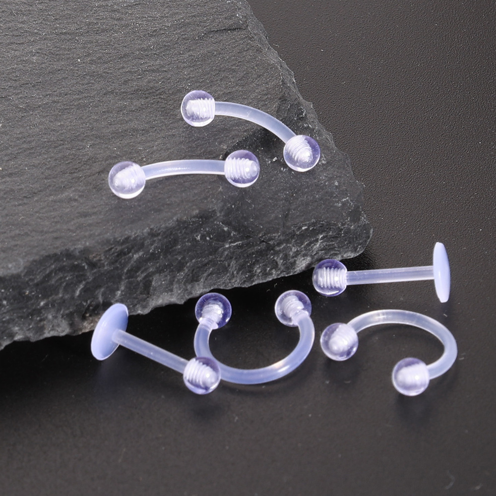 16G labret stud size and finish detail