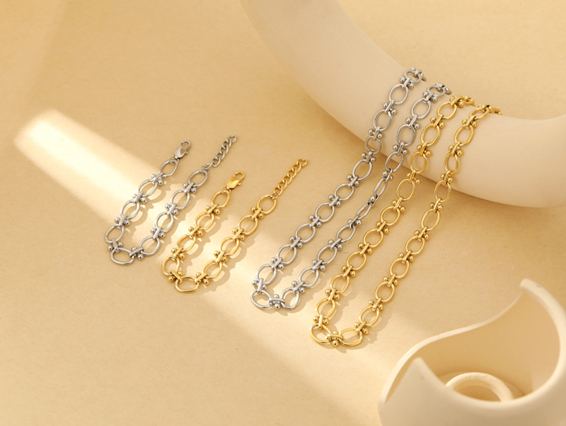 Daily Occasion Stainless Steel Material Simple Style Solid Color Stainless Steel Gold Plated Bracelets In Bulk