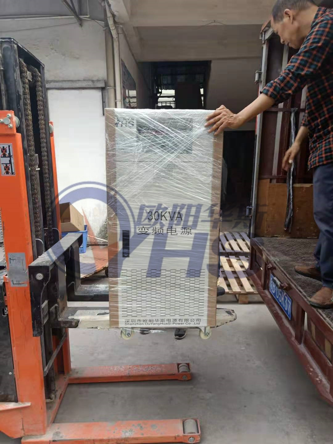 ŷ����˹30KVA��Ƶ��Դ������ɽ�Ϻ��ͻ��ֳ������Գ���60HZ��Ʒ