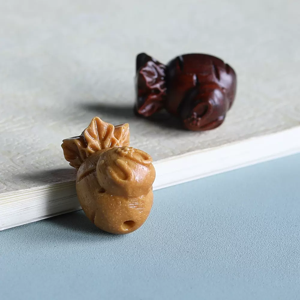 檀木雕刻兔子胡萝卜diy文玩佛珠饰品配饰手机链手链吊坠包包挂件