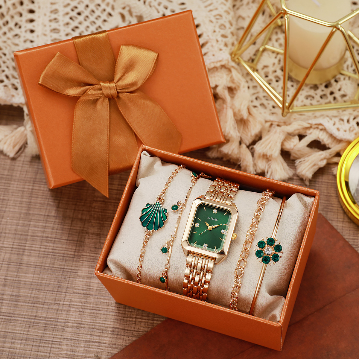 Ordinary Glass Mirror Material Alloy Strap Material Watch Classification Casual Flower Shell Butterfly Double Snap Quartz Watch Women's Watches