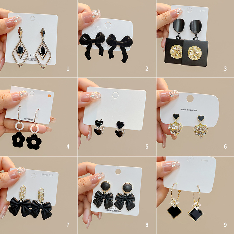 1 Pair Fashion Heart Shape Alloy Inlay Artificial Diamond Women's Drop Earrings display picture 1