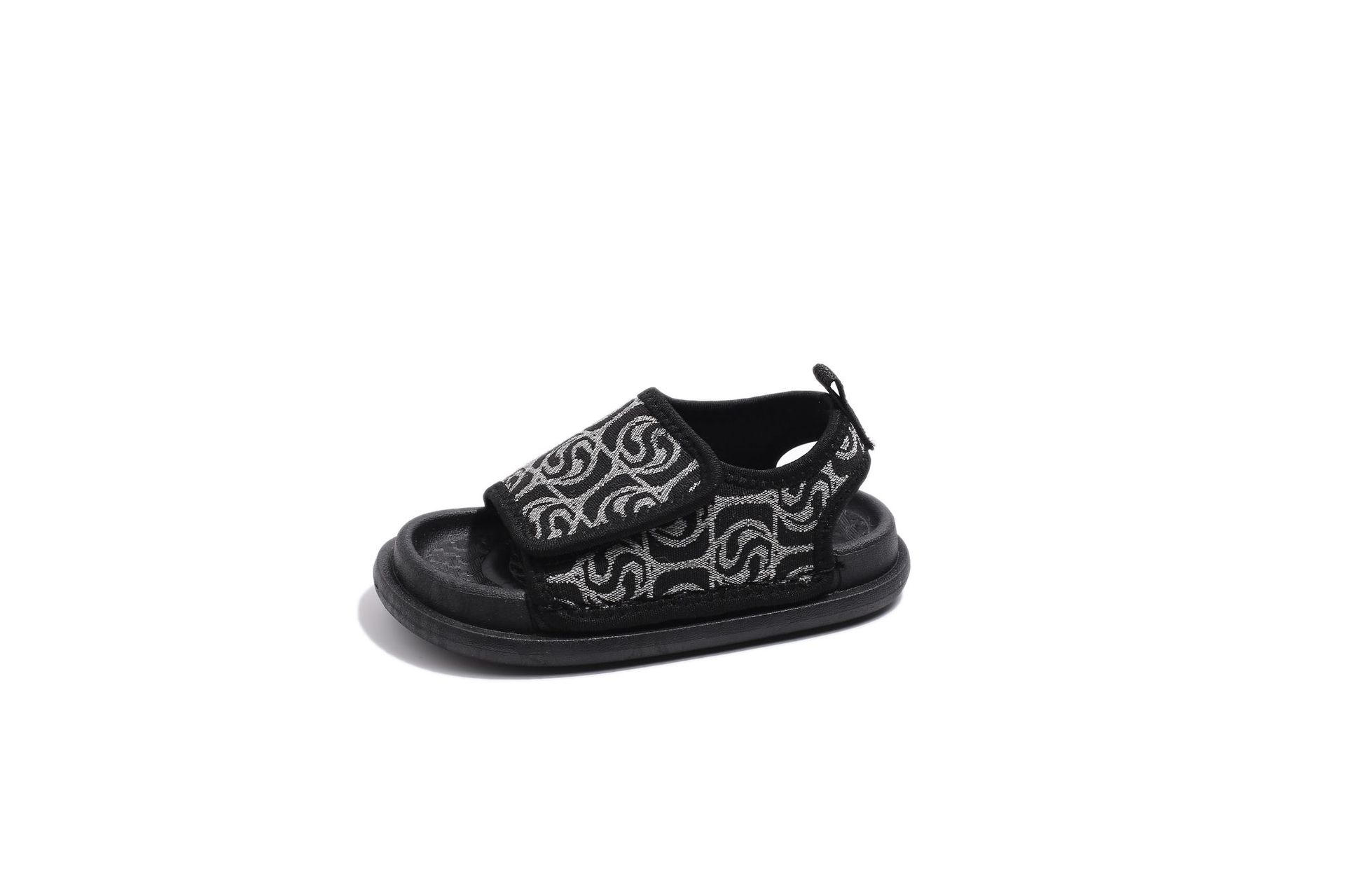 Sandalias de verano 2025 para niños y niñas, sandalias de bebé modernas con punta abierta, tejido transpirable y suela blanda, zapatos de playa