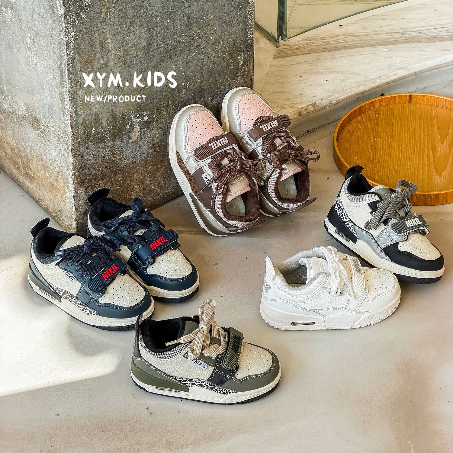 2026 Winter New Children's Casual Shoes Classic Versatile Fleece-Lined Low-Top Boys and Girls Air-Cushioned Sneakers
