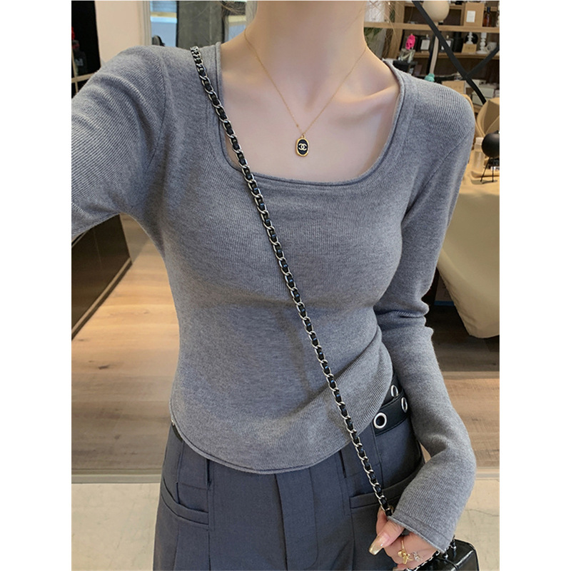 High-End Pure Color Curled Square Collar Knitted Top for Women in Autumn and Winter, Slimming Look Bottoming Shirt, Slim Short Sweater
