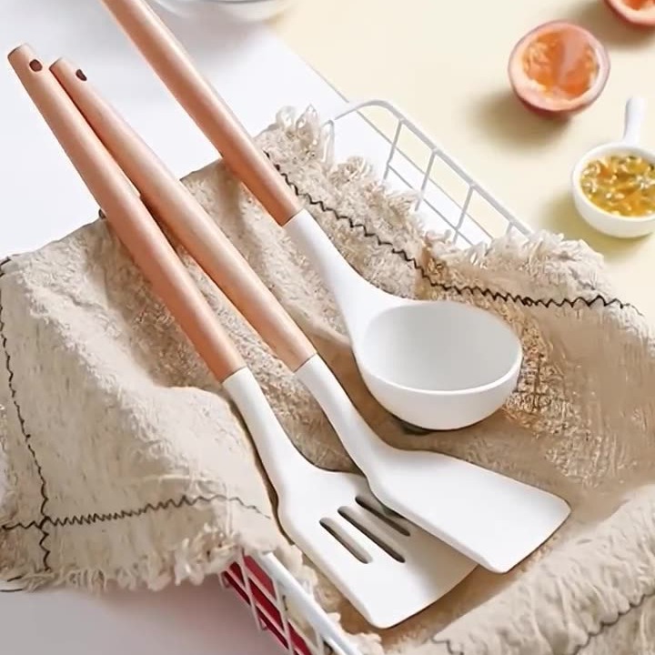 Mango de madera de silicona para utensilios de cocina de grado alimenticio resistente a altas temperaturas de cocina antiadherente de cocina