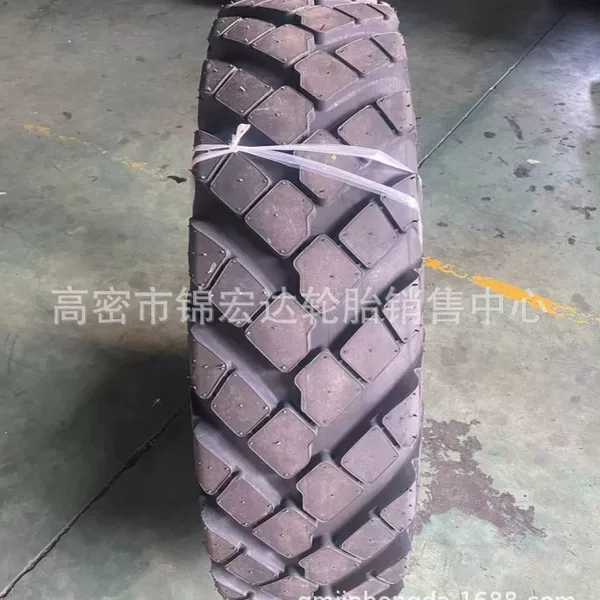 Russian 1200-18 Tire Construction Machinery Tire 320-457 Off-Road Pattern 1400R20