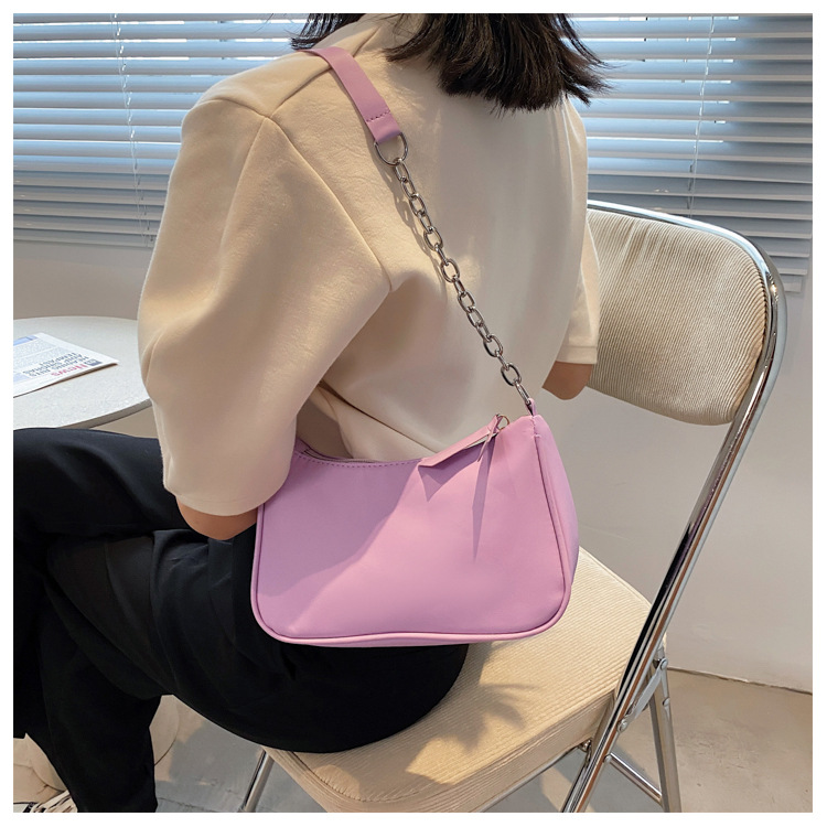 Korean Simple Solid Color Shoulder Bag display picture 13
