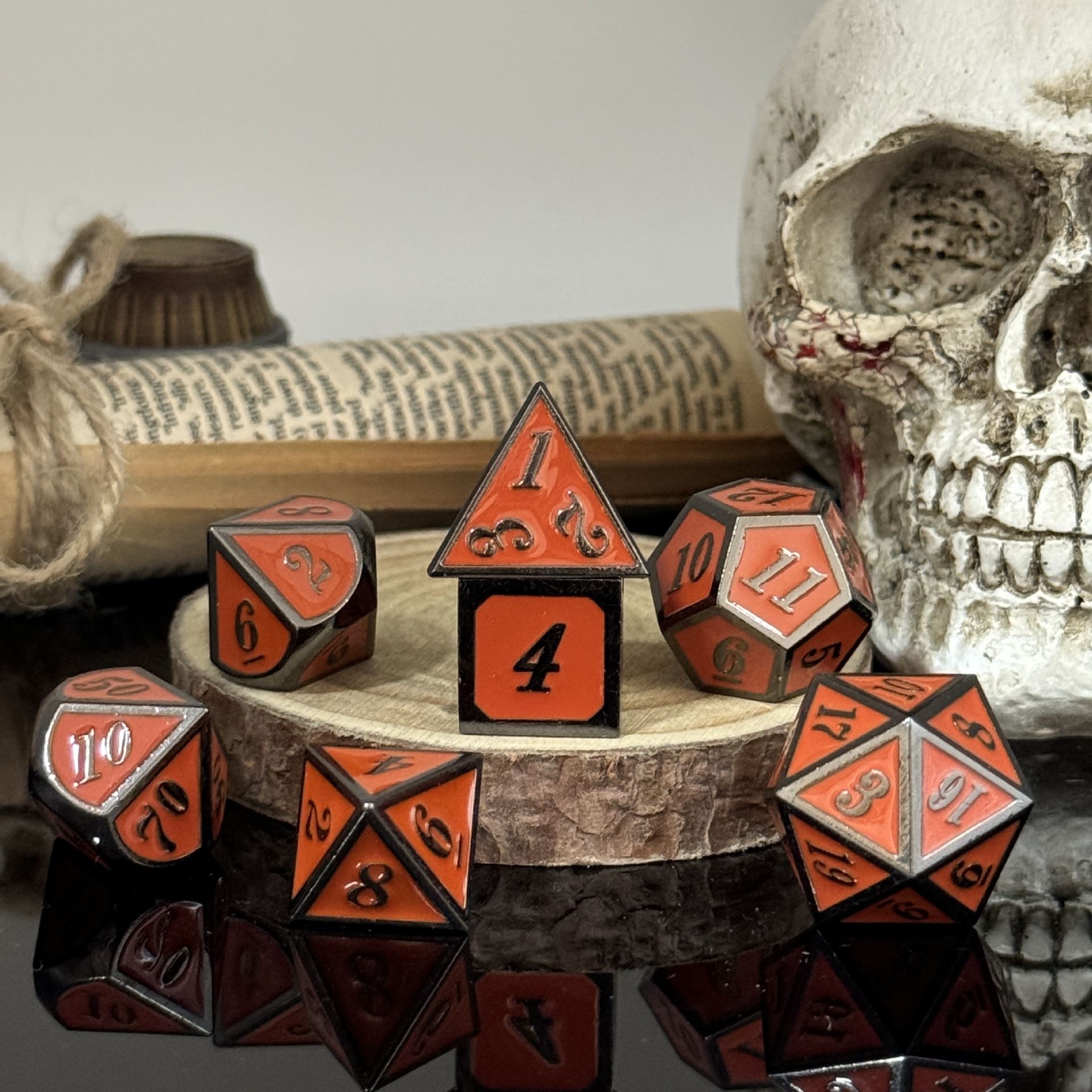 Dados de metal dnd dragón y mazmorras juego de mesa juego de dados sólidos trpg running ground poliedro cromado