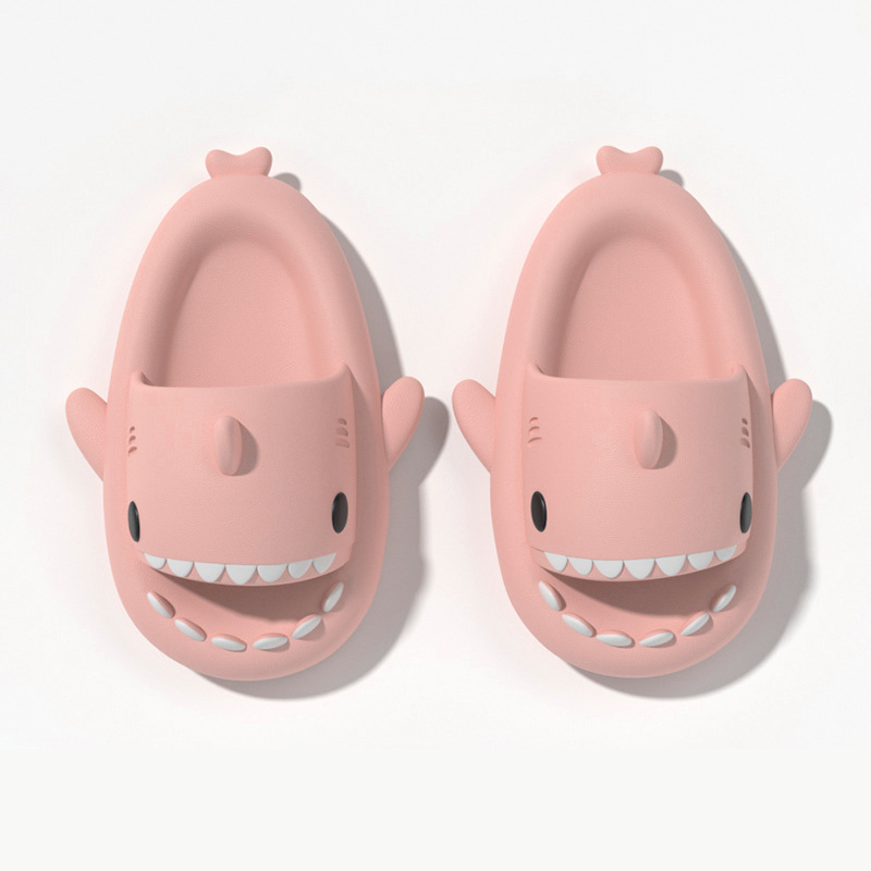 Sandalias para niños de tiburón transfronterizo sandalias niños 2023 de verano nuevos niños EVA Luz de mierda sensación casa zapatillas niñas