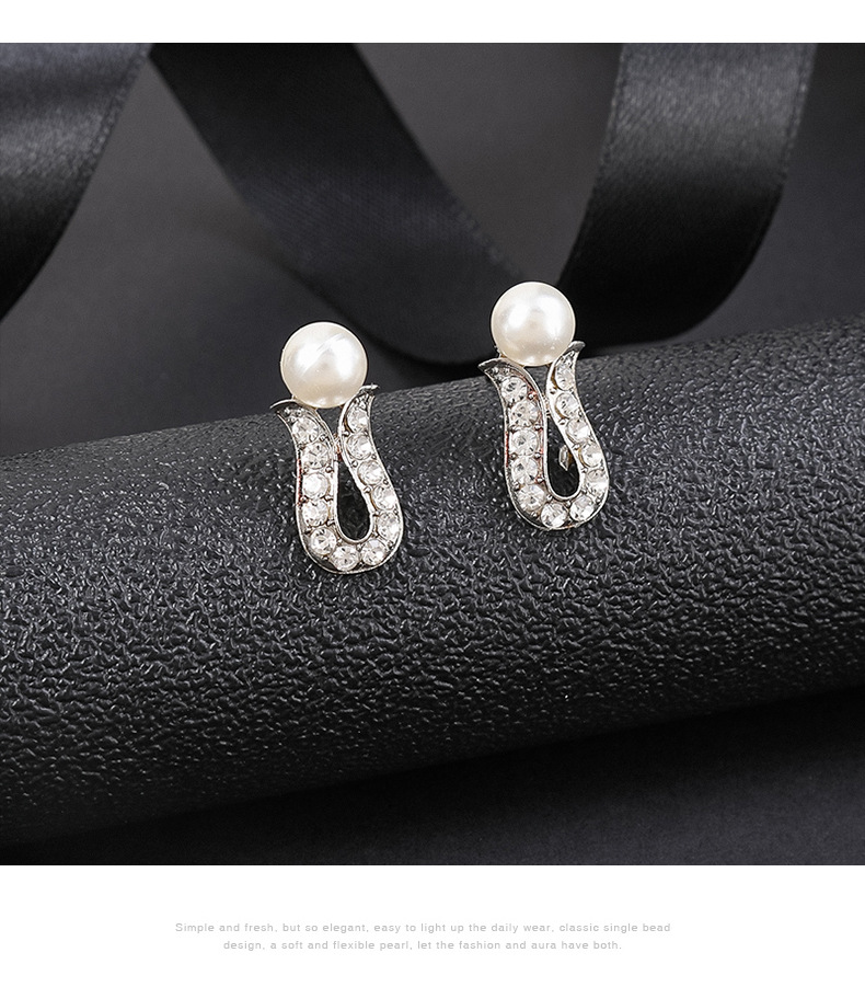 Koreanisches personalisiertes Perlenketten-Ohrring-Set für Damenmode und temperamentvolles Brautkleid aus galvanisierter Legierung_voghion.com