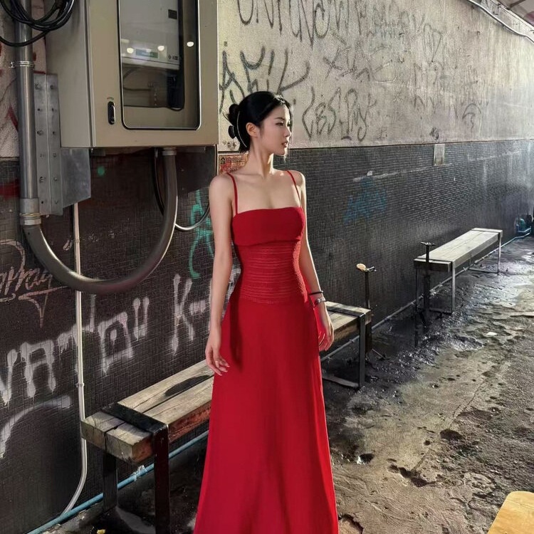 Hong Kong-Style Retro Stunning Red Design Strapless Hollow-Out Flowing Vacation Long Dress Christmas Annual Party Gown Hong Kong-Style Retro Stunning Red Design Strapless Hollow-Out Flowing Vacation Long Dress Christmas Annual Party Gown