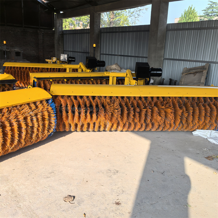 扫雪机 市政道路除雪车 一机多用多功能清雪车 滚刷除雪机