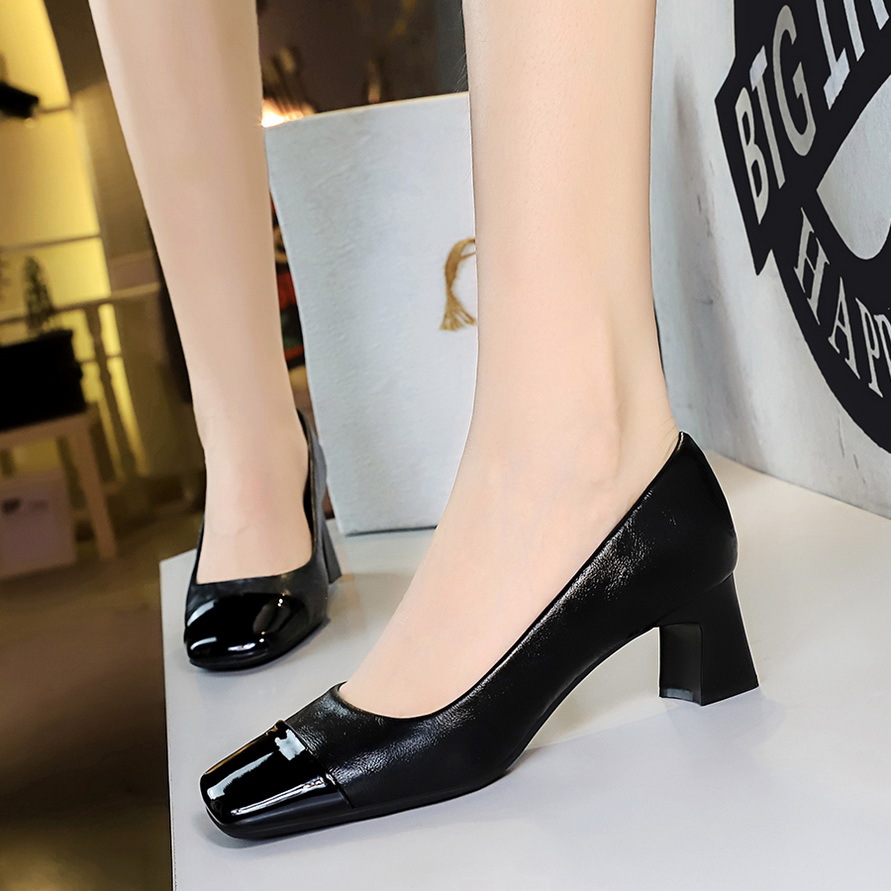 Damen Pumps Im Retro-stil Mit Blockabsatz Und Karreeform_voghion.com