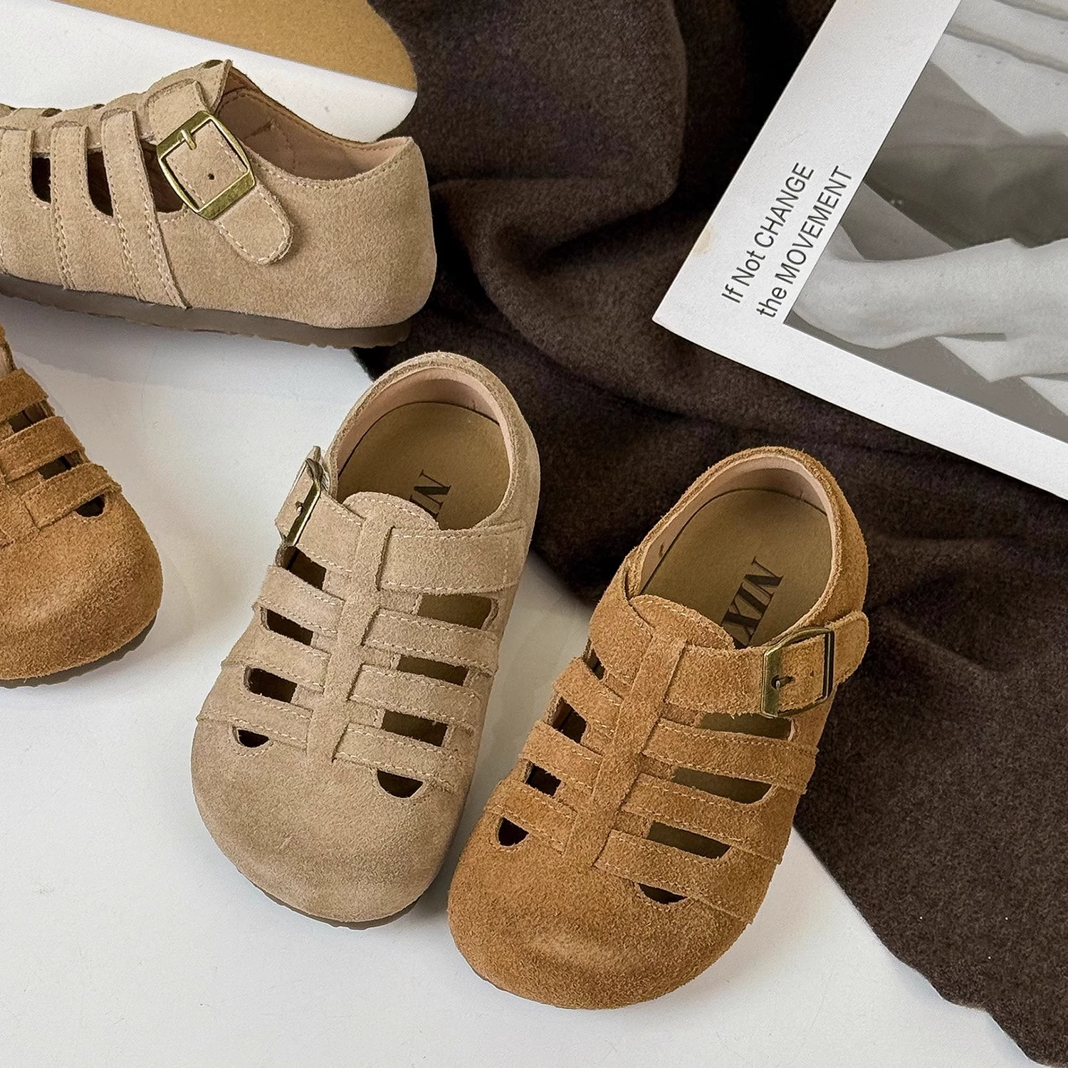 Детские сандалии Кожаная мягкая подошва детская пляжная обувь летняя новая девушка полые туфли принцессы ретро мальчики римские туфли