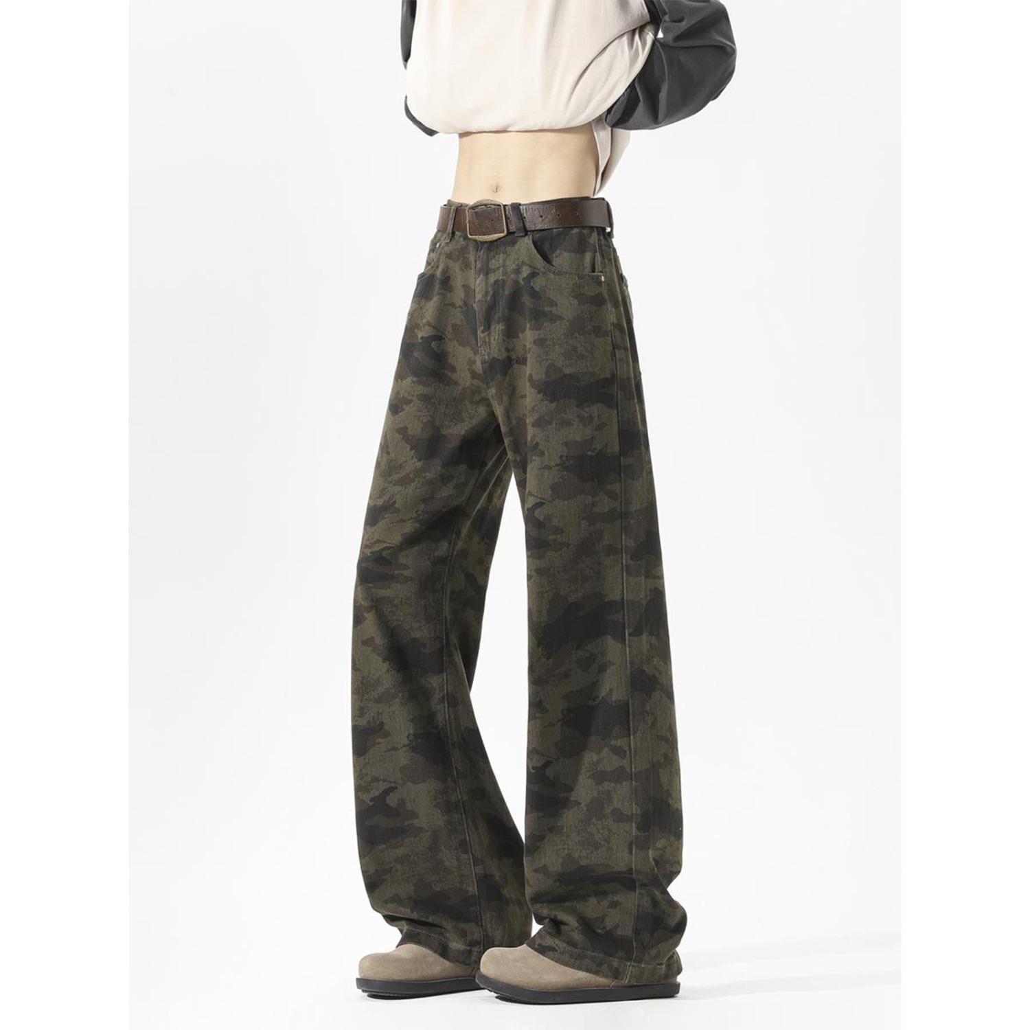 Primavera y otoño estilo americano callejera universal camuflaje pantalones de trabajo delgados rectos vibe micropantalones jeans para hombres y mujeres