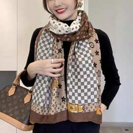 年直播爆款围巾披肩两用丝巾女百搭春秋季薄款棉麻外搭护颈