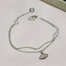 扇形镀18k玫瑰金满钻红玉髓白贝母小裙子双层手链厂家精雕