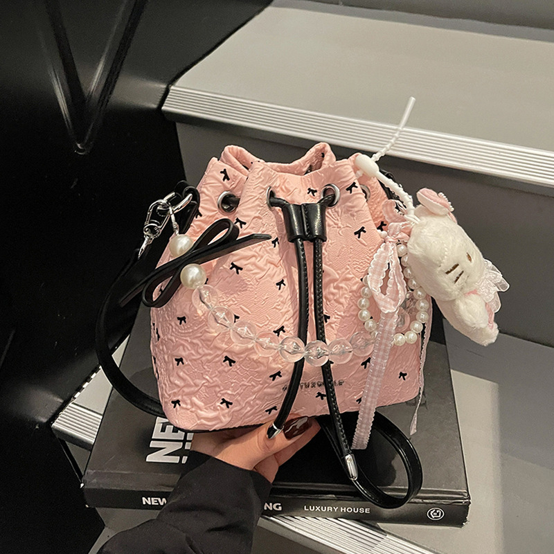 艾米兔女包洋气串珠手拎福袋包包女2025新款百搭单肩斜挎水桶包|undefined