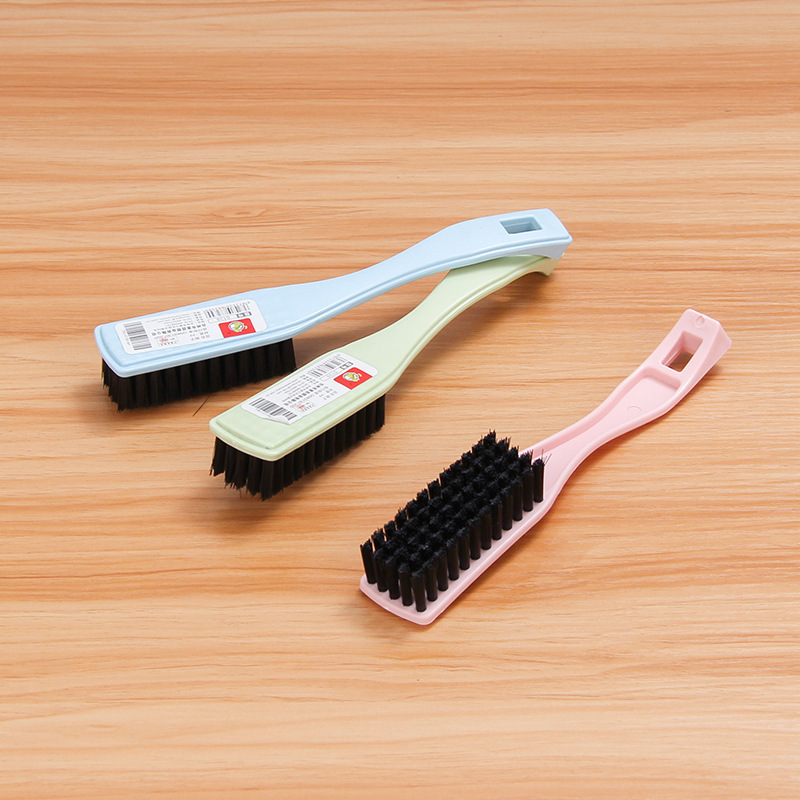 2 yuan store supply plastic long handle shoe brush hard pen does not hurt shoes multifunctional hanging cleaning brush
