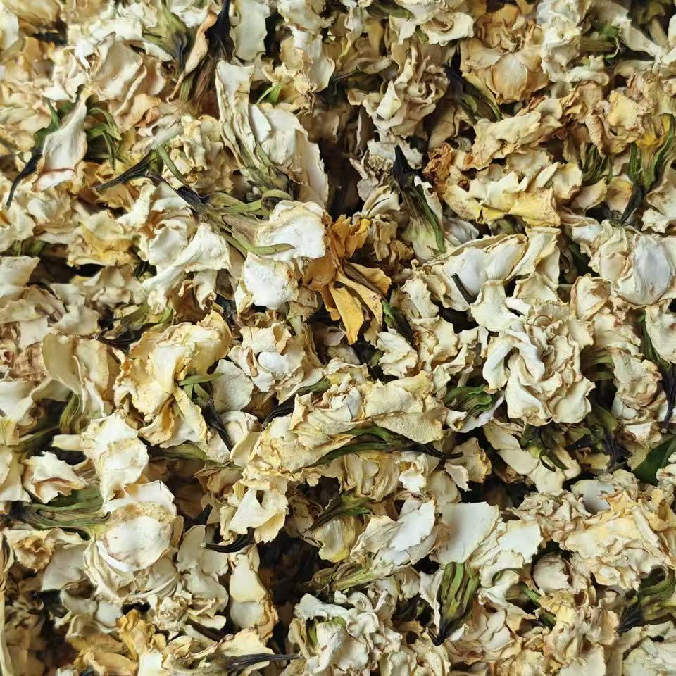 Gardenia Flower Powder Zhi Zi Hua Fine Ground Dried Blossom Powder for Sachets Incense Beads and Herbal Blends 500g in use