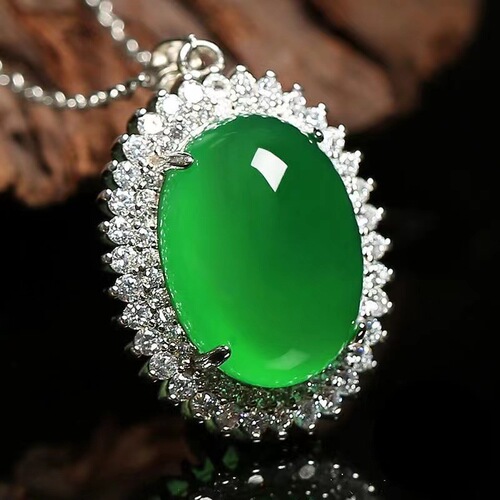 15*20 Second Generation Green Jadeite Agate Pendant Necklace