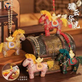 香包/香囊;布艺绣品;女士斜挎包