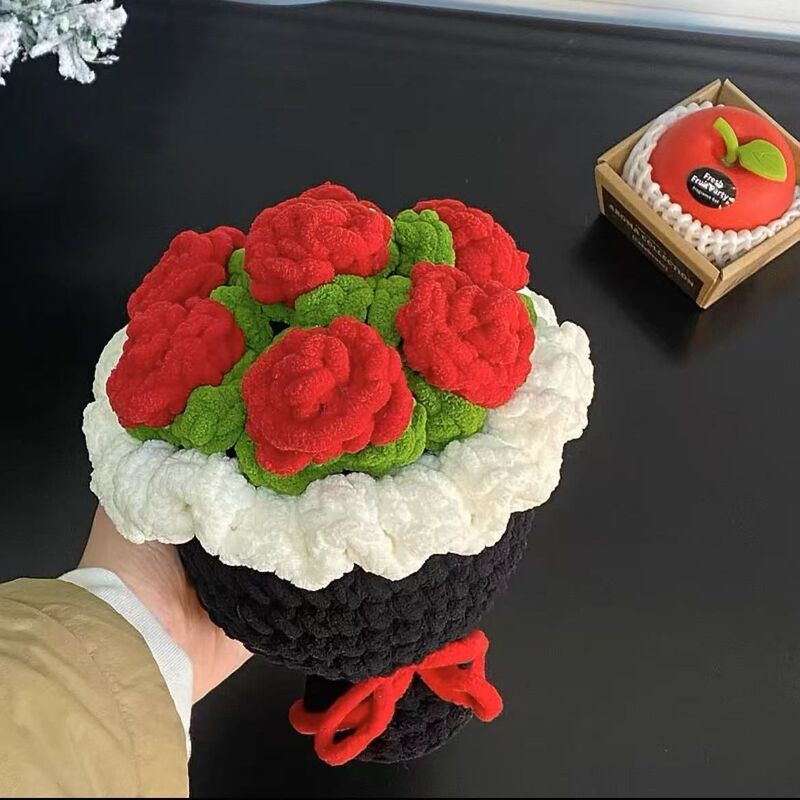 手工编织冰条线手捧玫瑰花束成品自制钩织材料送妈妈母亲节礼物|undefined