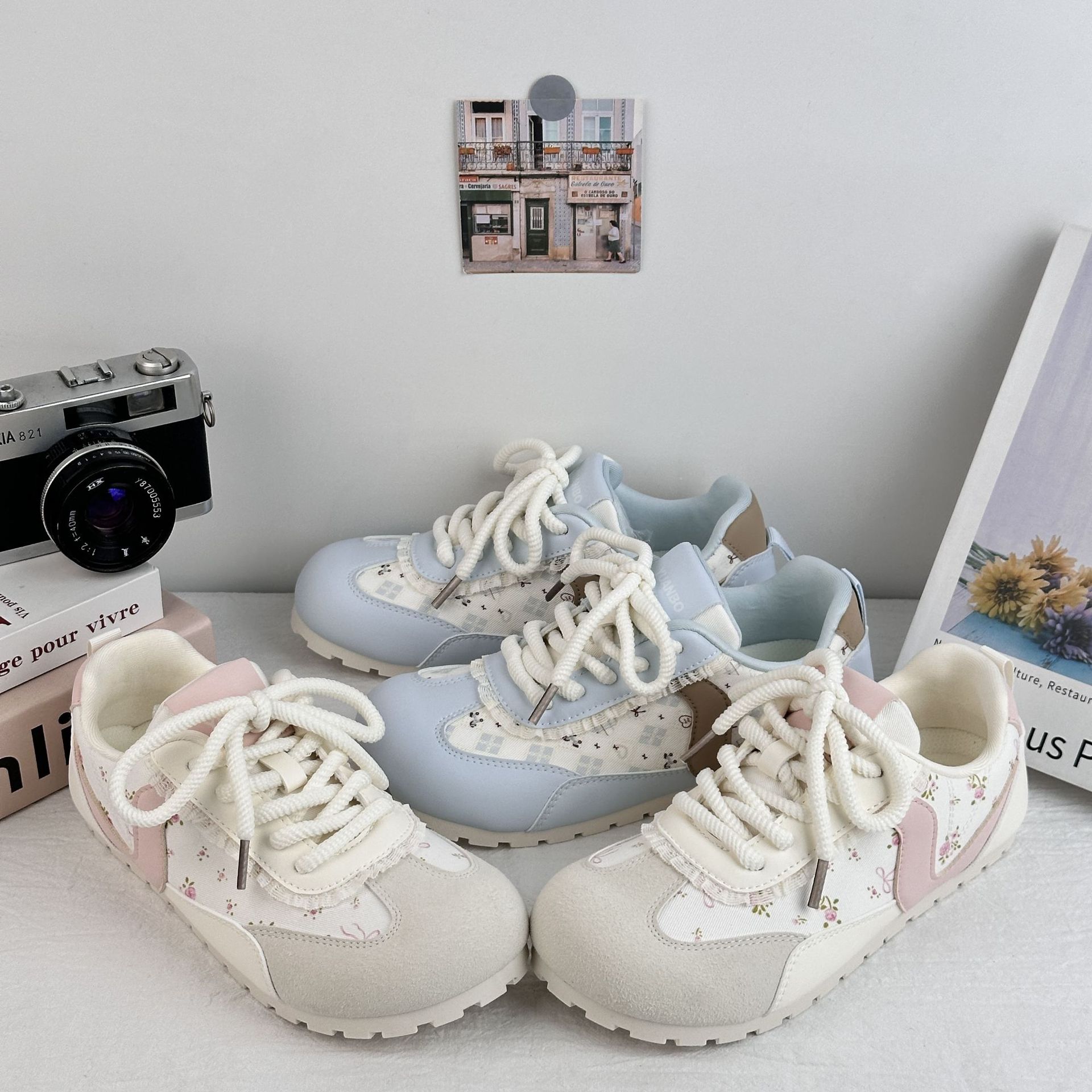 Zapatos de skate casuales de flores de ondas largas para mujeres 2025 nuevos zapatos de entrenamiento de verano de estilo