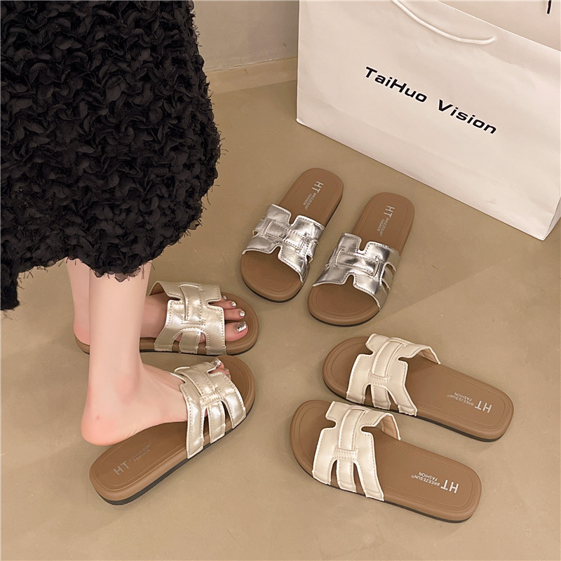 Flat Soft Leather Sandals, Casual Vacation Internet Celebrity One-Line Sandals, Women's Summer New Fashion Versatile Lightweight Shoes