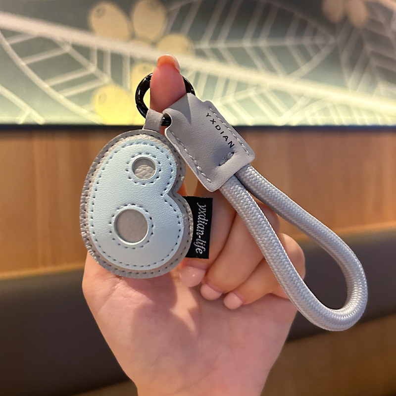 クリエイティブレザー 26 英字キーホルダー絶妙なレザーシンプルなカップルバッグペンダント小さなギフト|undefined