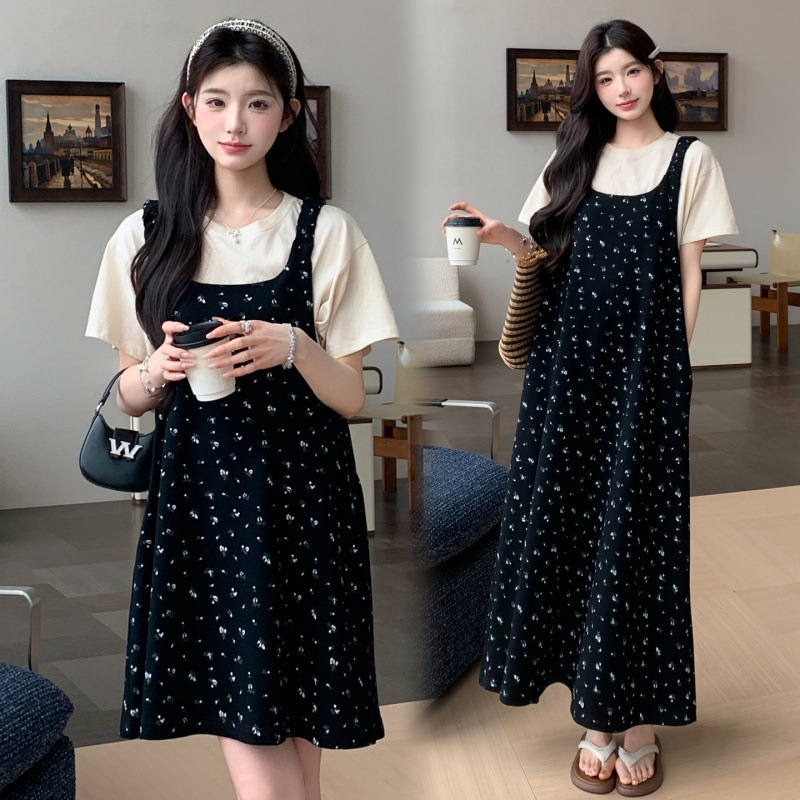 In Stock: Maternity Summer Outfit Set 2026 New Style Summer Loose T-Shirt + Printed Maternity Dress In Stock: Maternity Summer Outfit Set 2026 New Style Summer Loose T-Shirt + Printed Maternity Dress