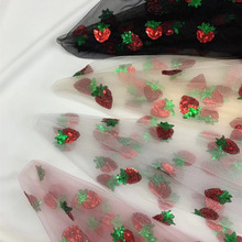 廠家直銷新款草莓珠片刺綉 亮片網紗布料 拍照童裝網紗蕾絲刺綉布