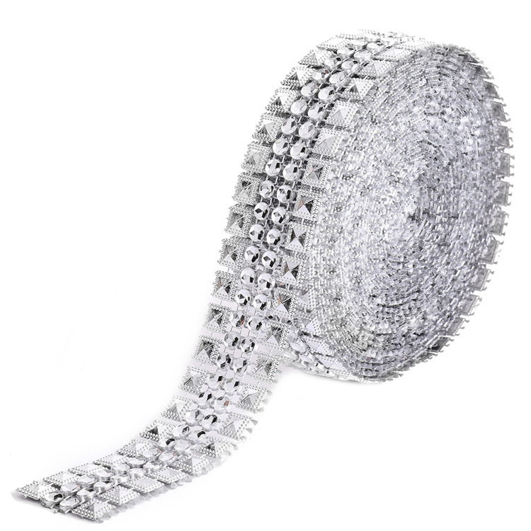 Europa y los Estados Unidos en forma de minarete perforación imitación de perforación cinturón de perforación vacío ecológico galvanizado hueco perforación cinturón de decoración de pirámide