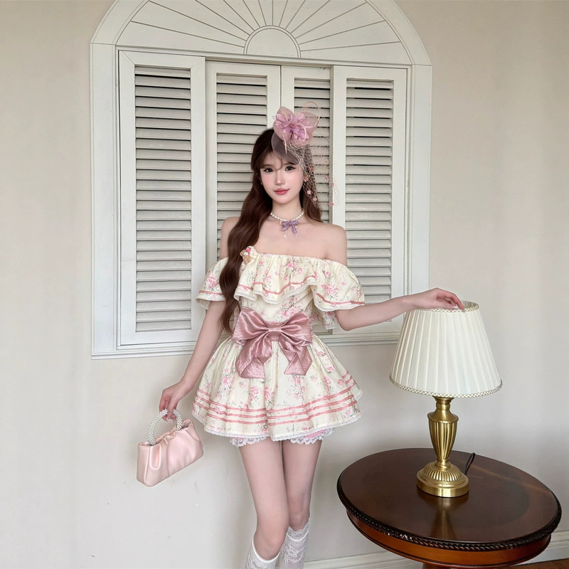 2026 New Gentle and Sweet Off-Shoulder Printed Bow Dress Versatile Casual Shorts Set 2026 New Gentle and Sweet Off-Shoulder Printed Bow Dress Versatile Casual Shorts Set