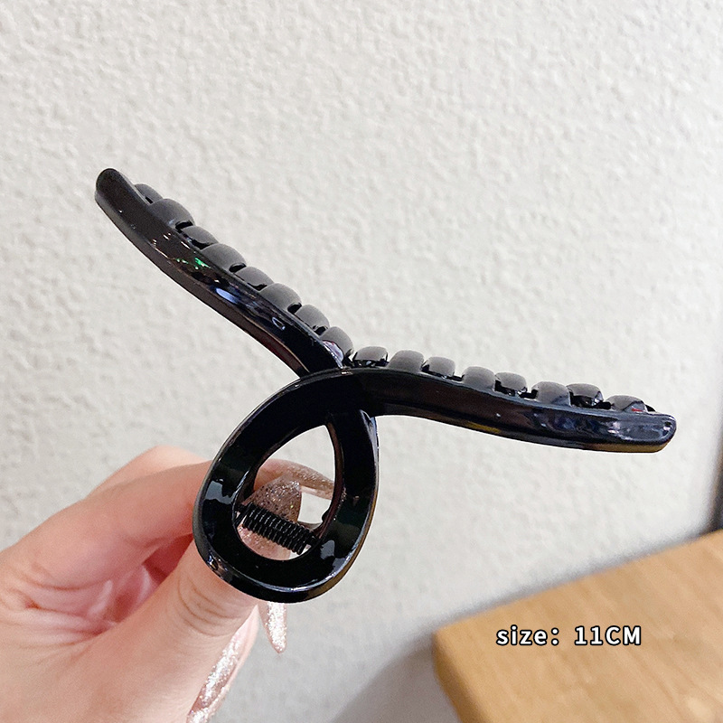 Clip de agarre simple de verano, volumen de cabello de alta calidad, clip de tiburón, horquilla grande, horquilla, nuevo cabello femenino, tocado 2024