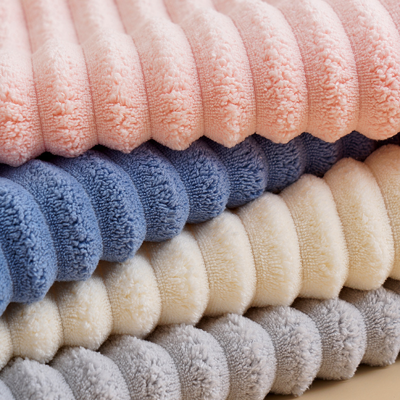 Superabsorberande badhandduk i korallfleece för vuxna randig_voghion.com